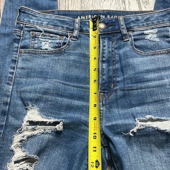American Eagle Women’s Distressed Super High Rise Jegging, size 6 - Picture 6 of 12